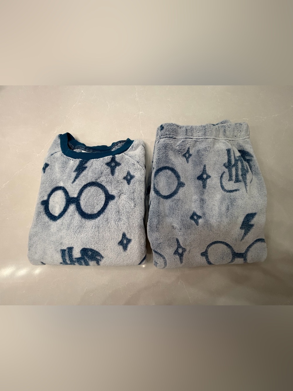 Wizarding World Harry Potter Cozy Glasses/Lightning Bolt Print Pajama Set, XL